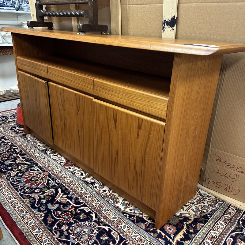 Mid Century Modern Teak Sideboard, Vintage
Size: 75x18x38