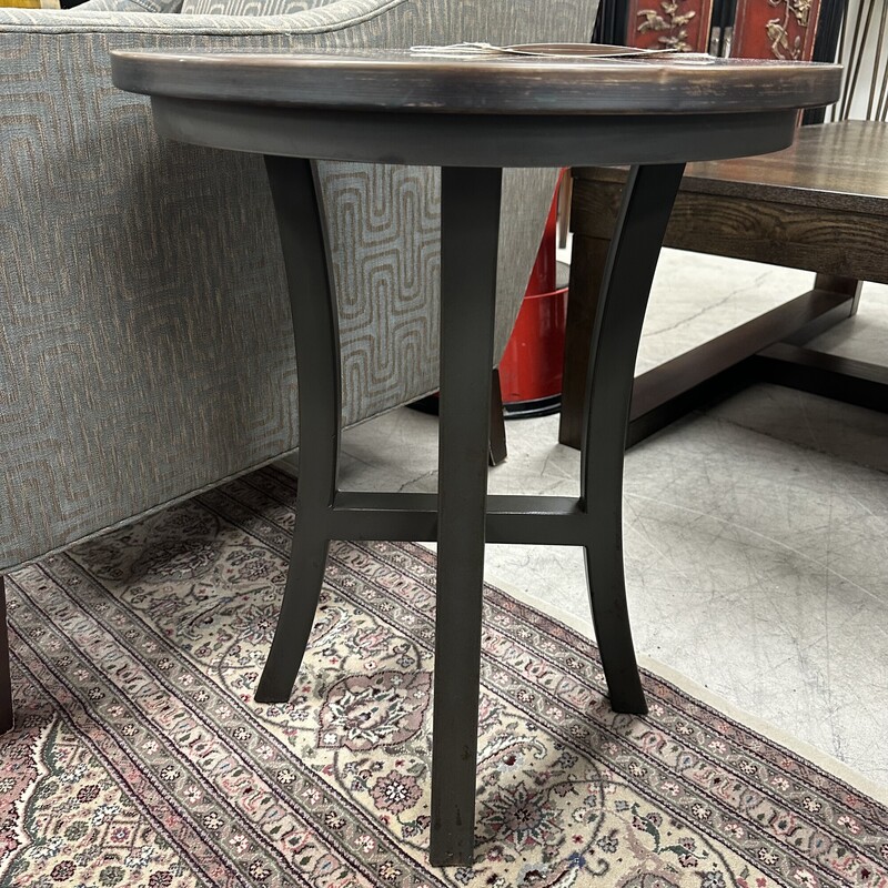 Round Crate & Barrel Side Table, Copper Top. Heavy!
Size: 22Hx18D