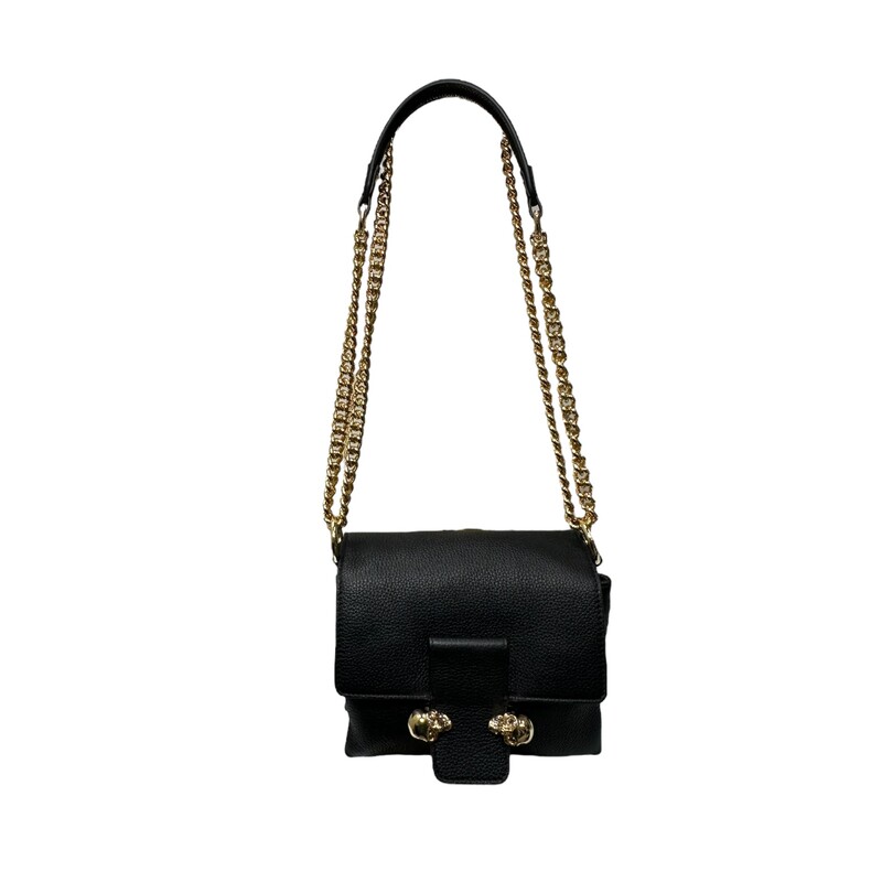 Mcqueen Twin Skull Bag<br />
Size: OS<br />
Gold Chain