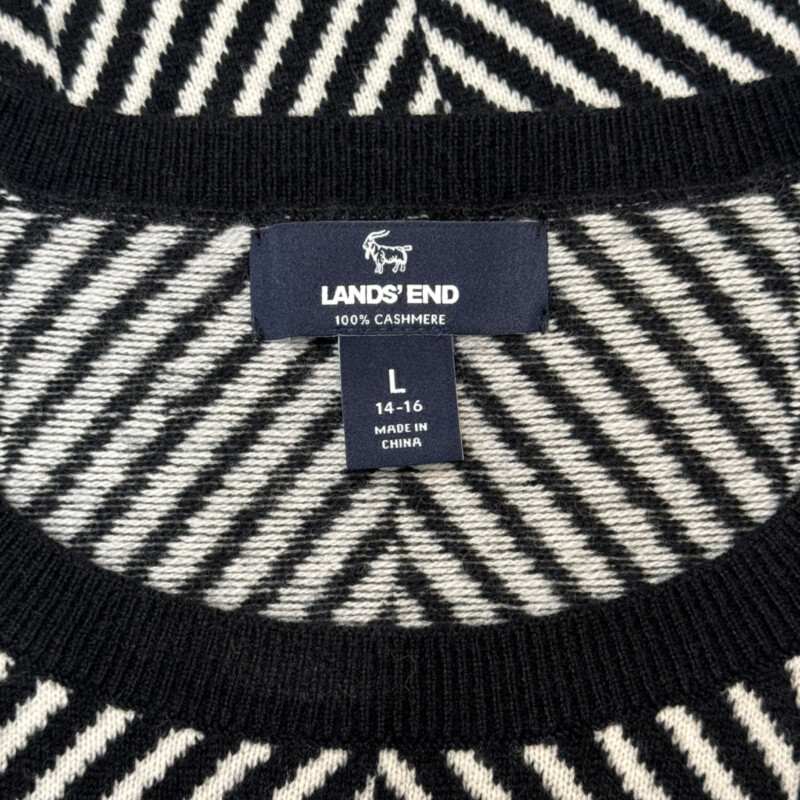 Lands End Cashmere Sweater<br />
Black and White<br />
Size: Large