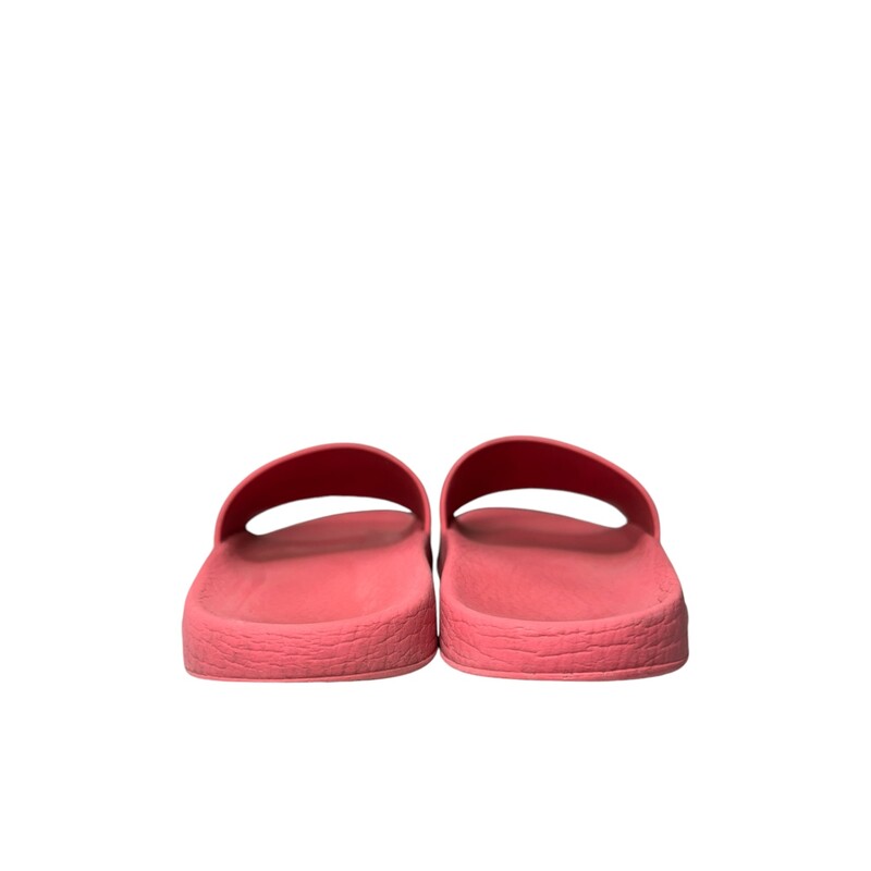 Gucci Logo Slides, Pink, Size: 36<br />
<br />
Date Code:52140<br />
<br />
Note: Wear through out the slides.