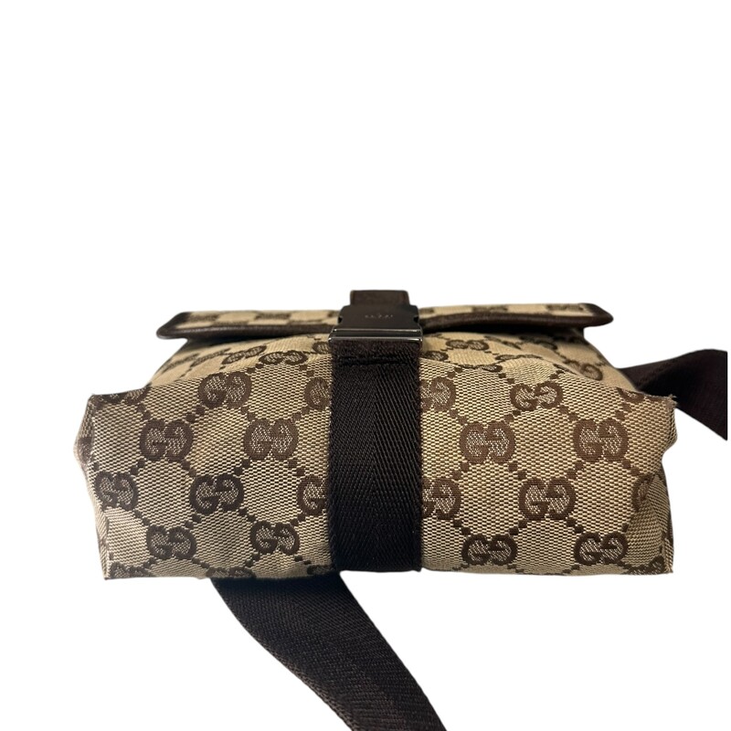 Gucci Fanny Pack, Monogram<br />
<br />
Style Code:131236 20047<br />
<br />
Light wear to the leather trim.