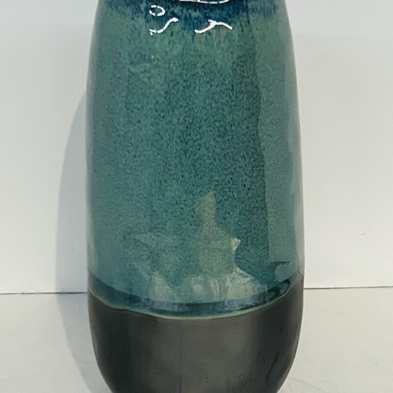 Urban Trends Ceramic Vase
Blue Brown
Size: 5 x 10.5H