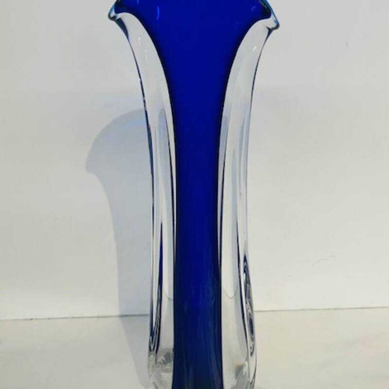 Matthew Buechner Art Glass Thames Studio Vase
Blue Clear Size: 4.5 x 13.5H