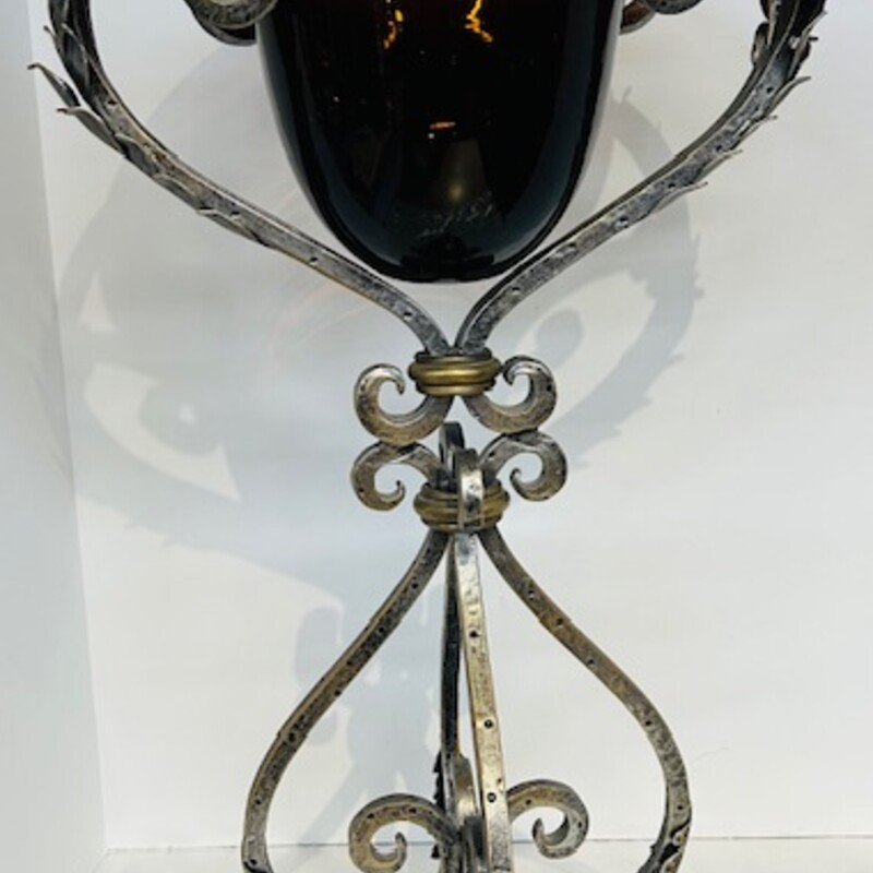 Glass Vase on Ornate Metal Stand
Amber Silver Size: 14 x 23.5H