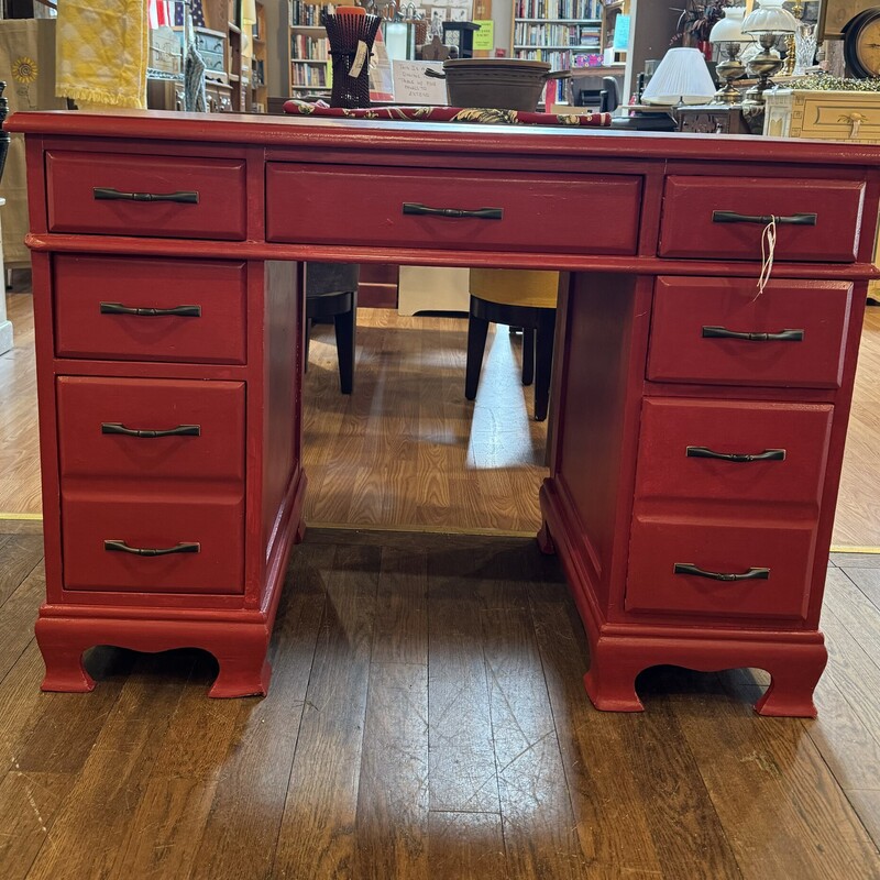 Colonial Red 7 Drawer Desk
Dovetail Drawers, New Hardware
Freshly Painted
42 Inches Wide, 22 Inches Deep, 31 Inches High