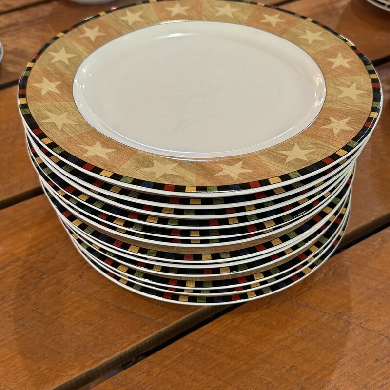 Warren Kimball Dinner Plates
Set of 12
Star Pattern
11 Inch Plates