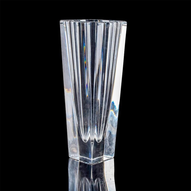 Orrefors Odyssey Crystal Vase
Clear Size: 3.5 x 8.5H