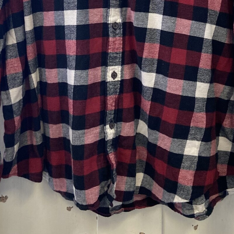 Rd/blk/w Flannel Shirt<br />
Rd/blk<br />
Size: 2X