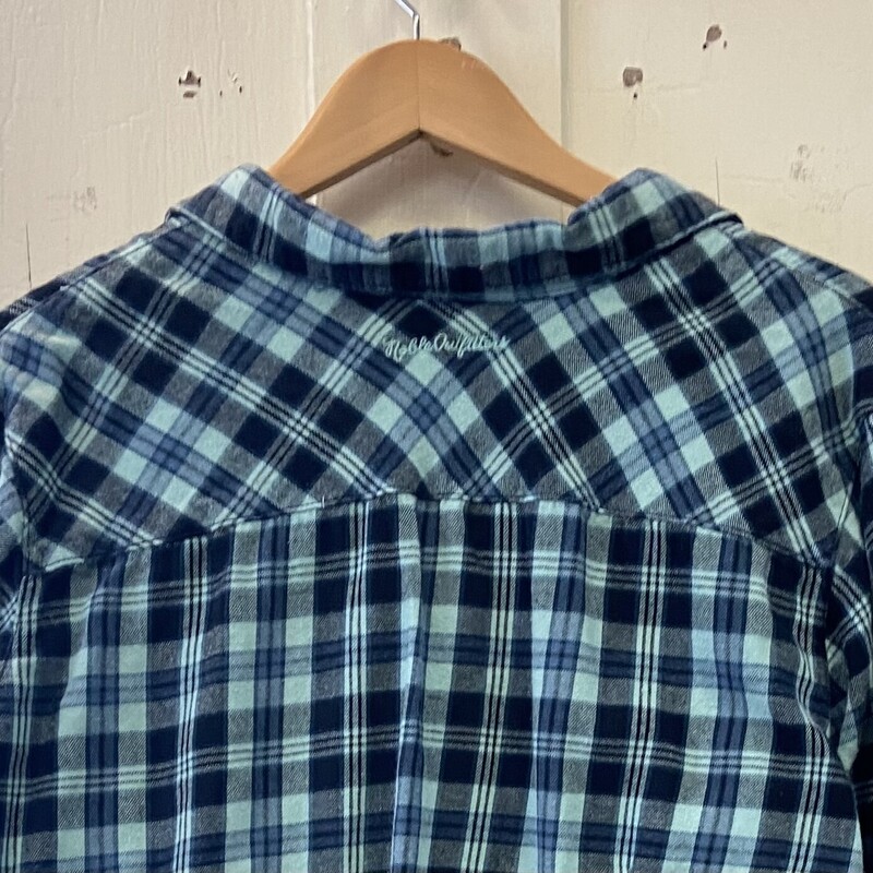 Teal/nvy Flannel Shirt<br />
Teal/nvy<br />
Size: 2X