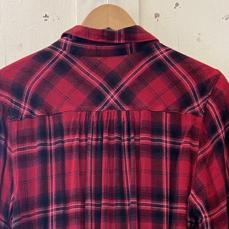 Red/blk Flannel Shirt<br />
Red/blk<br />
Size: 2X