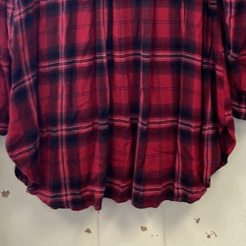 Red/blk Flannel Shirt<br />
Red/blk<br />
Size: 2X