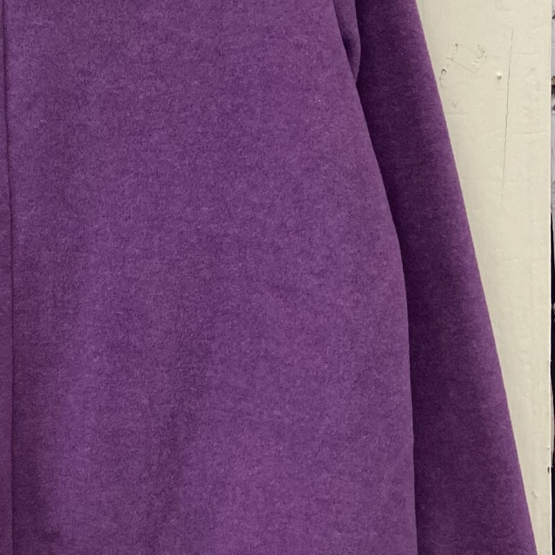 Purple Fleece Jacket<br />
Purple<br />
Size: 2X R $95