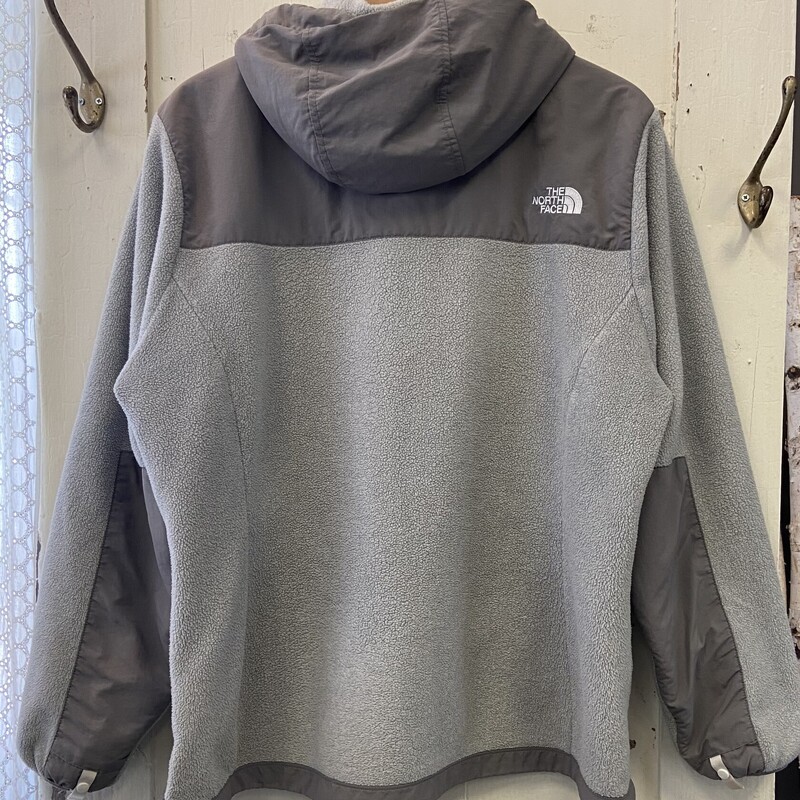 Gry Fleece Zip Jacket<br />
Grey<br />
Size: 2X R $90