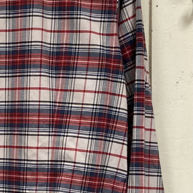 Red/nvy/cr Plaid Shirt<br />
Red/N/C<br />
Size: Medium