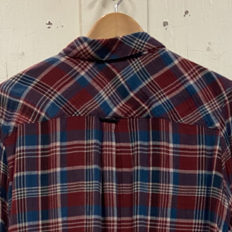 Burg/blu Plaid Shirt<br />
Burg/blu<br />
Size: XL