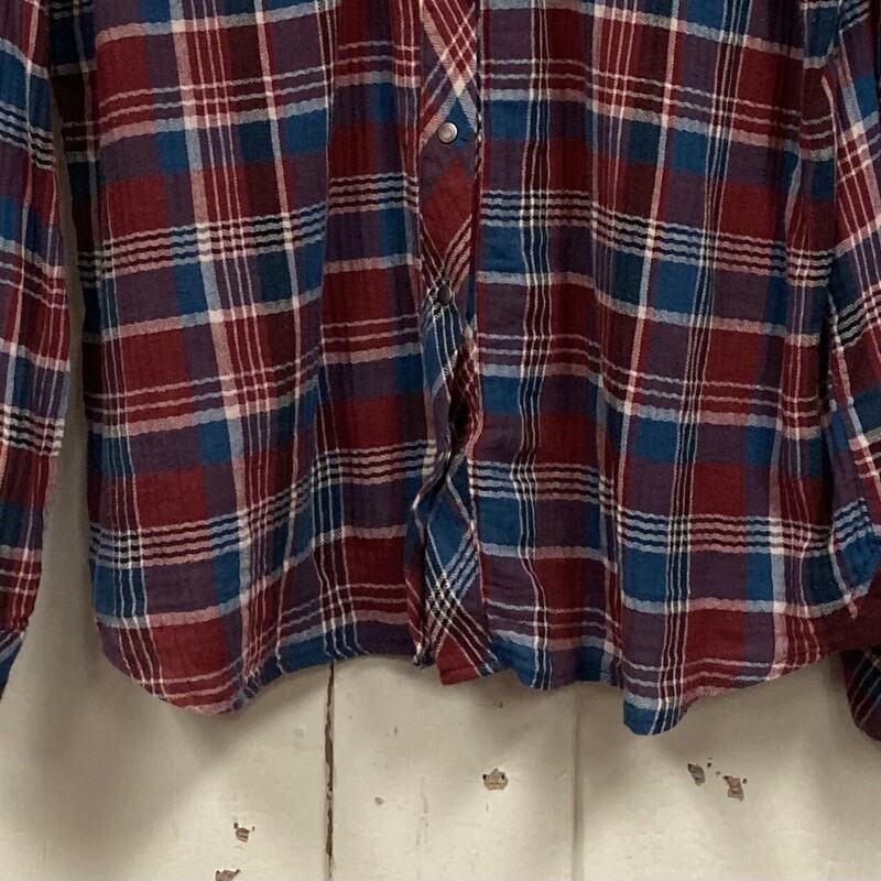 Burg/blu Plaid Shirt<br />
Burg/blu<br />
Size: XL