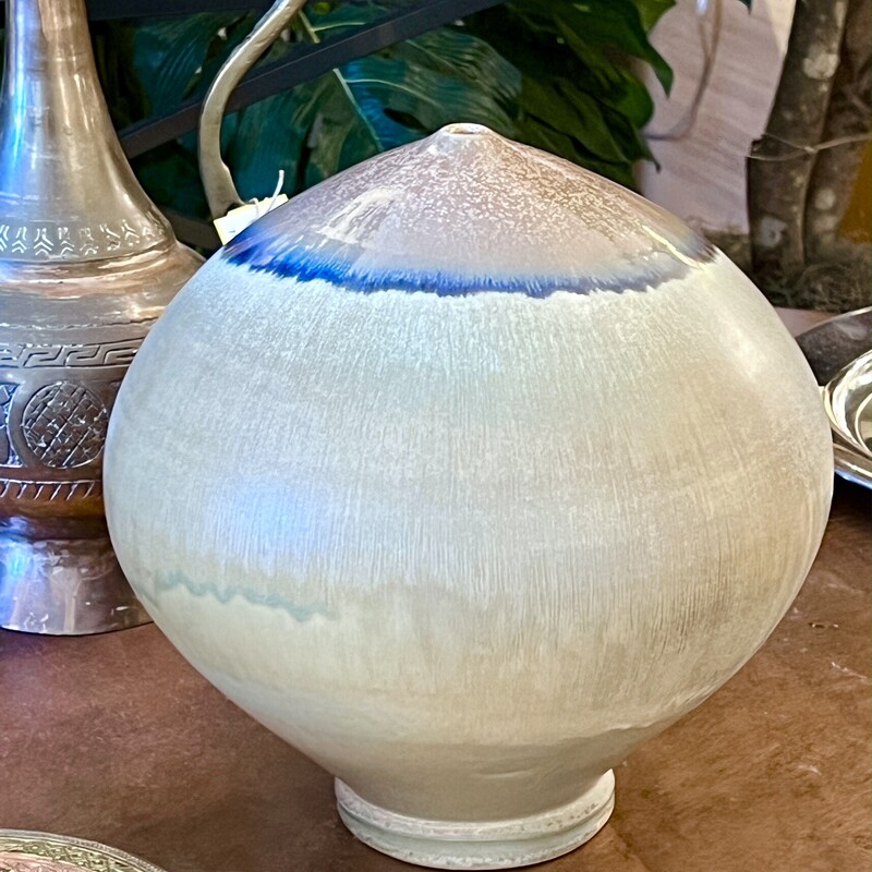 Vase Pottery Round,
Size: 10x9