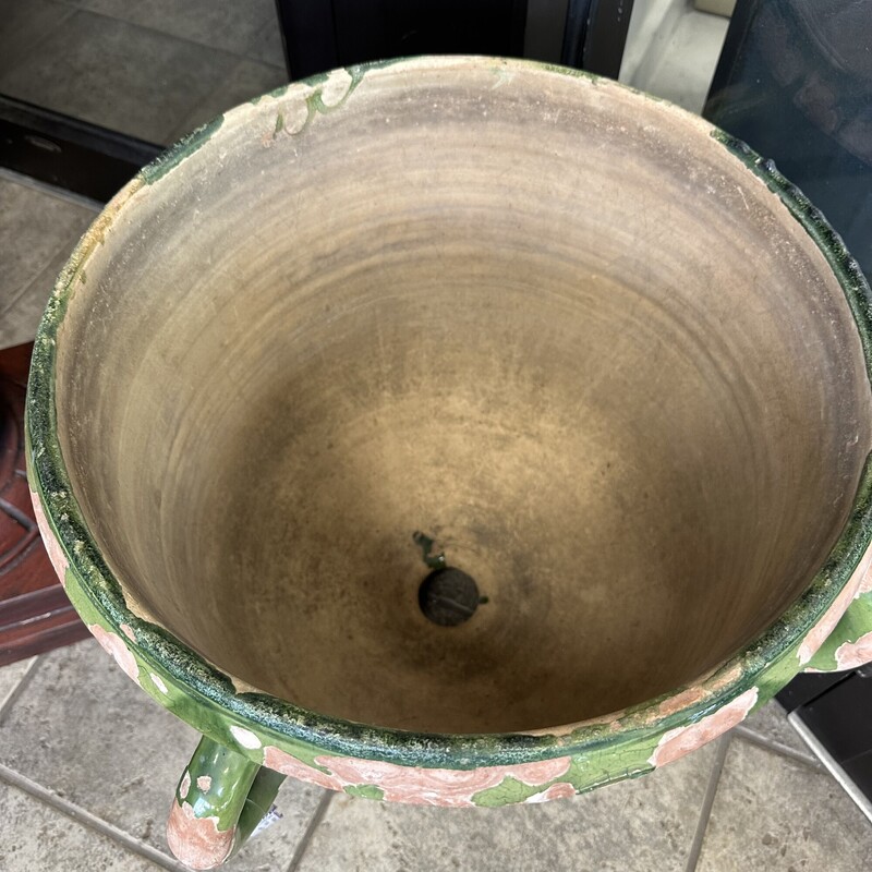 Antique HUGE Planter, Green/Terracotta<br />
Size: 22x19