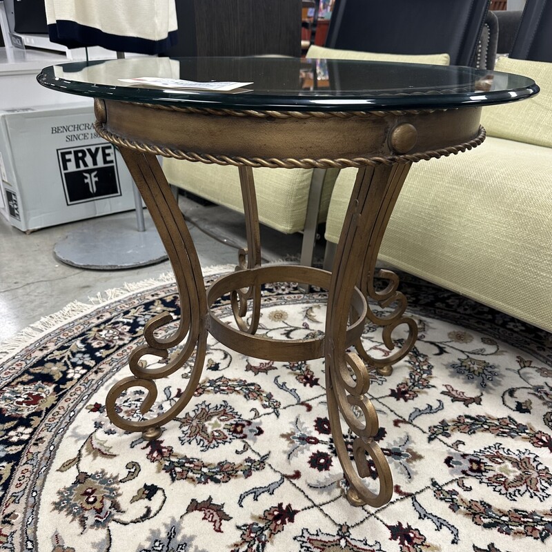 Glass Top Gold Side Table, Gold Iron base<br />
Size: D26 H23