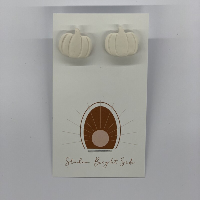 By Emma, Size: Studs, Item: Pumpkin