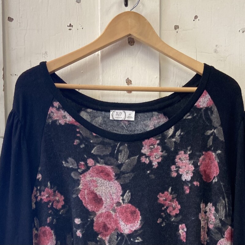 Blk/rose Floral Top<br />
Blk/rose<br />
Size: 4X