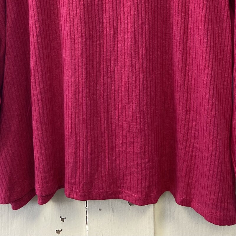 NWT Fuschia Rib Top<br />
Fuschia<br />
Size: 3X