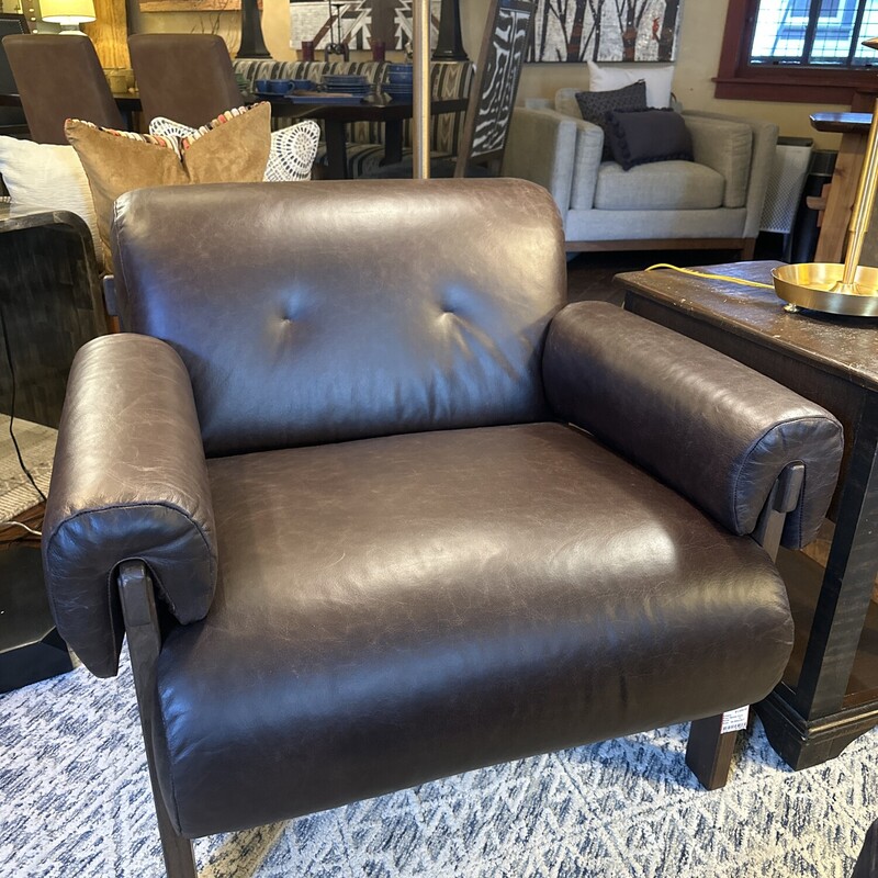 Four Hands Cora Chair in Conroe Cigar Leather


Size: 34.5Wx35.5x30.5T

This found fireside chair is the embodiment of comfort with its S-spring seating construction, plush seat and back, and feather fiber-filled arm cushions. Blind tufts on the arms and back lend a subtle detail that elevates the overall style.