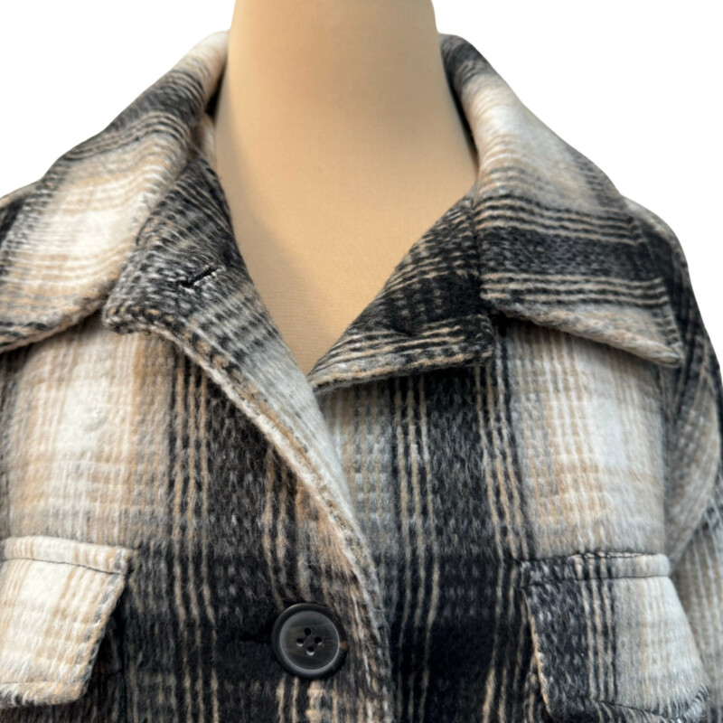 Sebby Plaid Shacket<br />
Lined<br />
Wool Blend<br />
White, Gray, Black, and Beige<br />
Size: XL