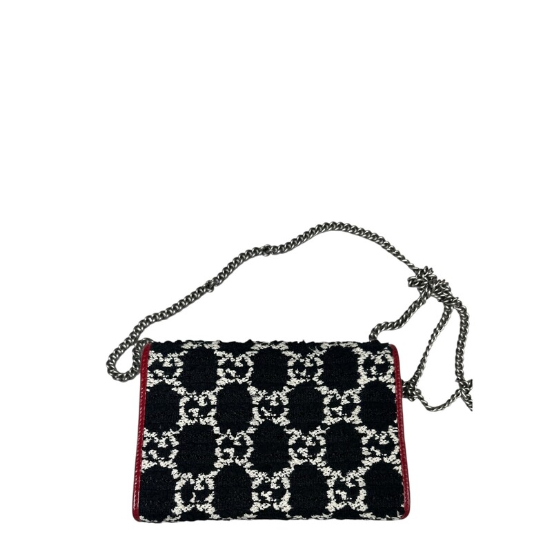 Gucci Dionysus WOC Tweed, Black, Size: Mini<br />
<br />
Date Code:<br />
401231 493075<br />
<br />
Dimensions:<br />
Width:8 in<br />
Height:5 in<br />
Depth:2.3 in