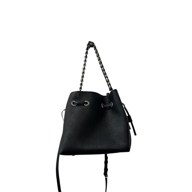 Louis Vuitton  Bella bucket bag in Mahina calf leather with its perforated Monogram pattern. The bag’s small size and the attached round coin purse, featuring a miniature version of the perforated Monogram motif on one side, make it modern, desirable and trendy. The sophisticated leather and metal mixed handle associated with a removable leather strap bring versatility.<br />
Dimensions:<br />
7.5 x 8.7 x 5.5 inches<br />
Date Code: Microchip comes with entrupy<br />
(Length x Height x Width)<br />
<br />
Mahina perforated calf leather<br />
Calf-leather trim<br />
Microfiber lining<br />
Silver-color hardware<br />
Round coin purse<br />
Leather drawstring to secure belongings<br />
4 protective metal bottom studs<br />
Strap:Removable, adjustable<br />
Strap drop:19.7 inches<br />
Strap drop max:22.0 inches<br />
Handle:Single, removable