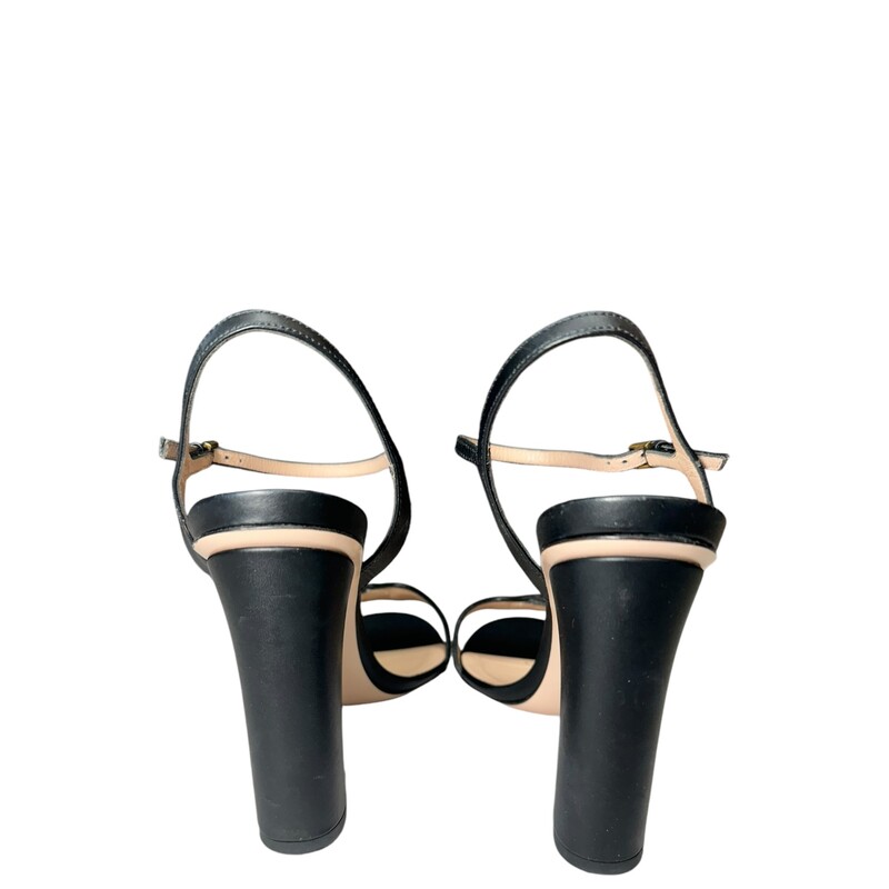 Gucci Marmont 105 Heels<br />
Black, Size: 37.5<br />
<br />
Some minor scratches on heels and some wear on soles