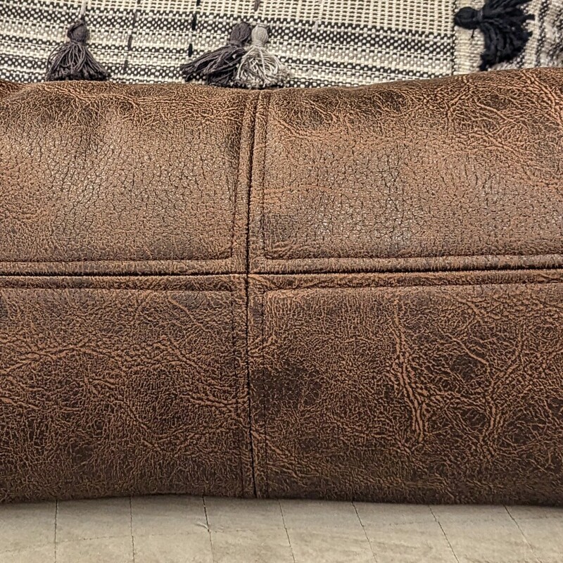 Faux Leather Lumbar Pillow
Brown, Size: 18x10H