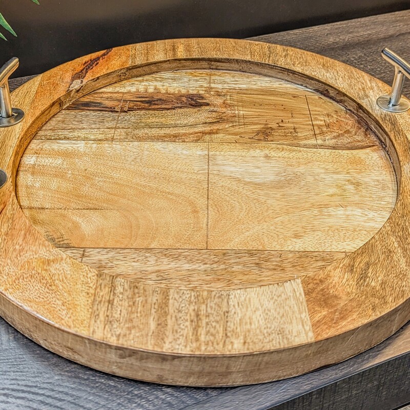 Wood Round Tray With Handles
Brown Silver
Size: 16 Diameter