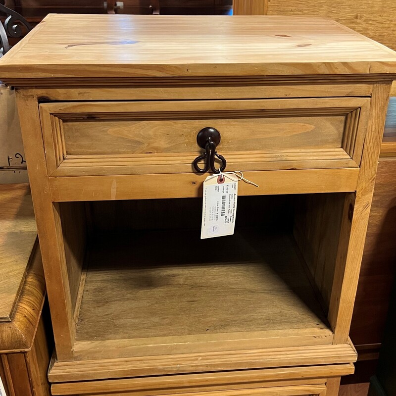 Rustic Pine Side Table, Light Stain, Drawer
24in wide x 18in deep x 22in tall