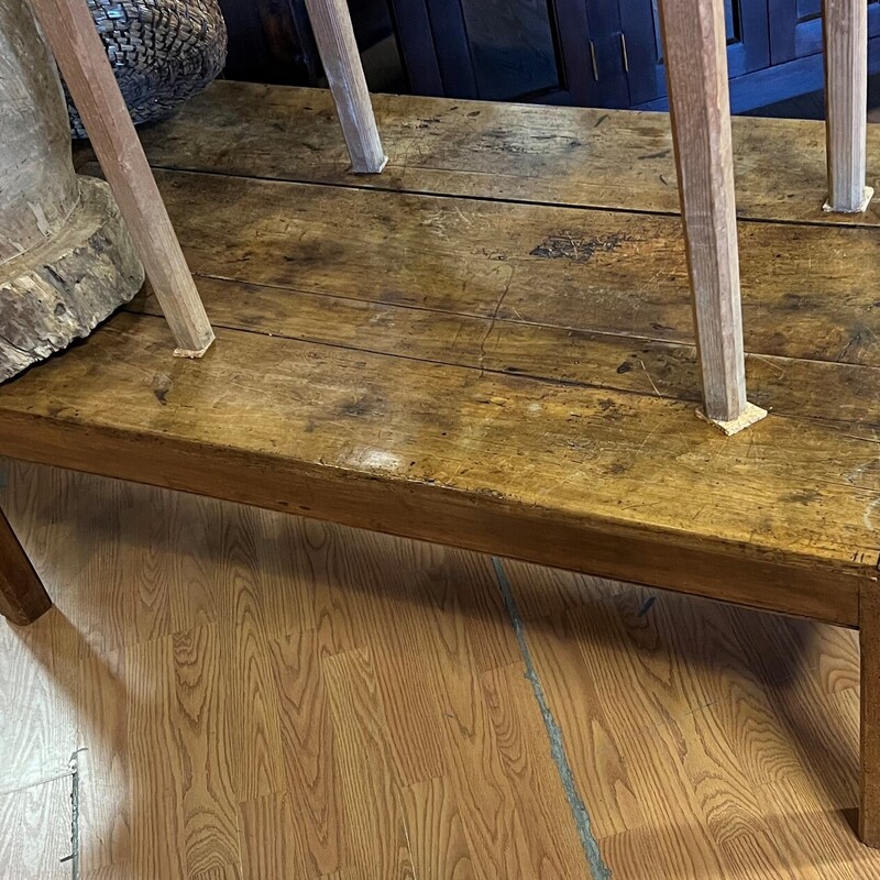 Repurposed Farm Table, Coffee Table<br />
56in x 29in x 19in tall