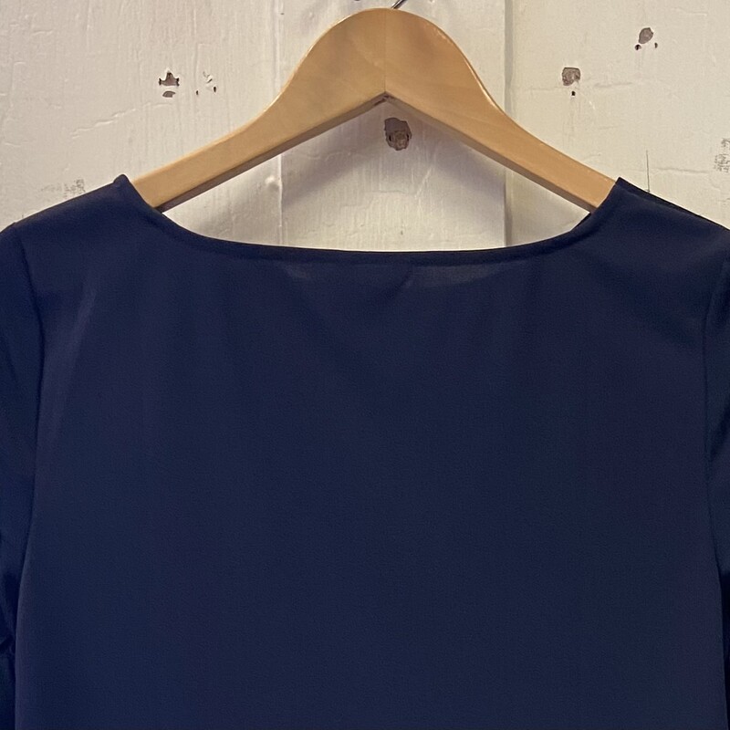 Nvy Rffle Slv Blouse<br />
Navy<br />
Size: XS