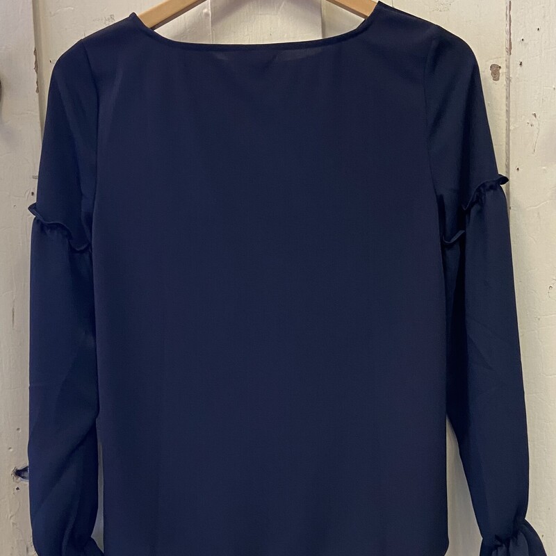 Nvy Rffle Slv Blouse<br />
Navy<br />
Size: XS