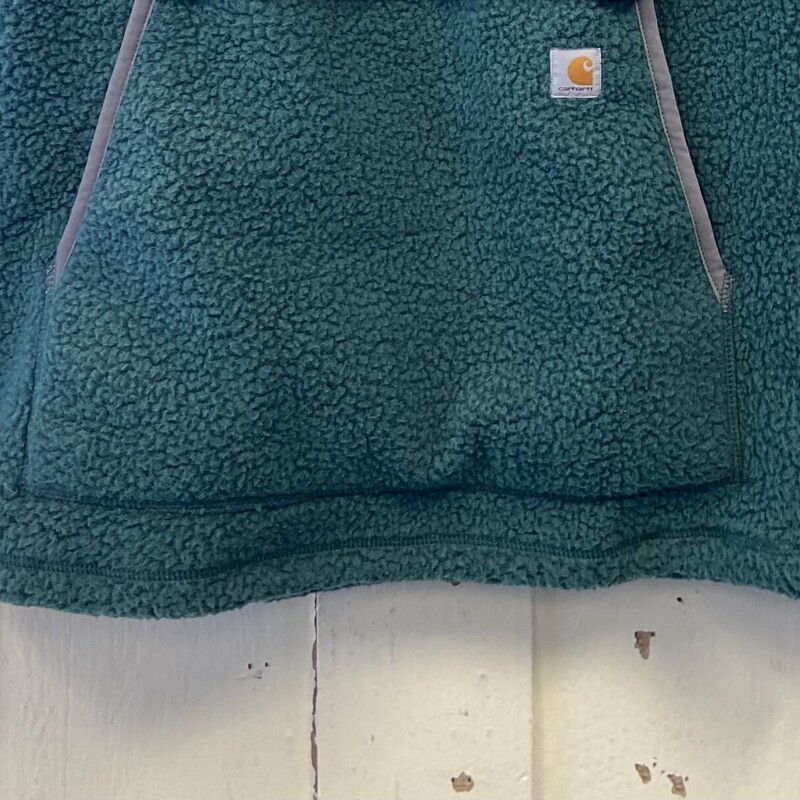 NWT Grn Fleece Pullover<br />
Green<br />
Size: M