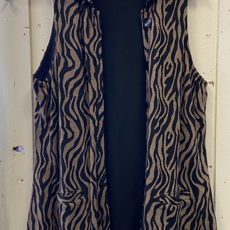 Br/blk Reverse Vest<br />
Br/blk<br />
Size: XL