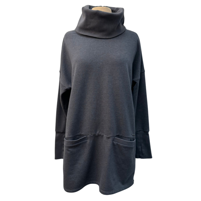 Mondetta Cowl Dress<br />
Front Pockets and Zipper Back<br />
Zipper Sides for Movement<br />
Fleece Lined<br />
Thumb Holes On Sleeves<br />
Color:  Gray<br />
Size: Large