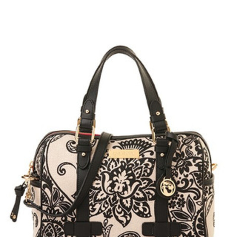 Spartina 449 Strachan Handbag
Cream and Black
Size: 10x8H