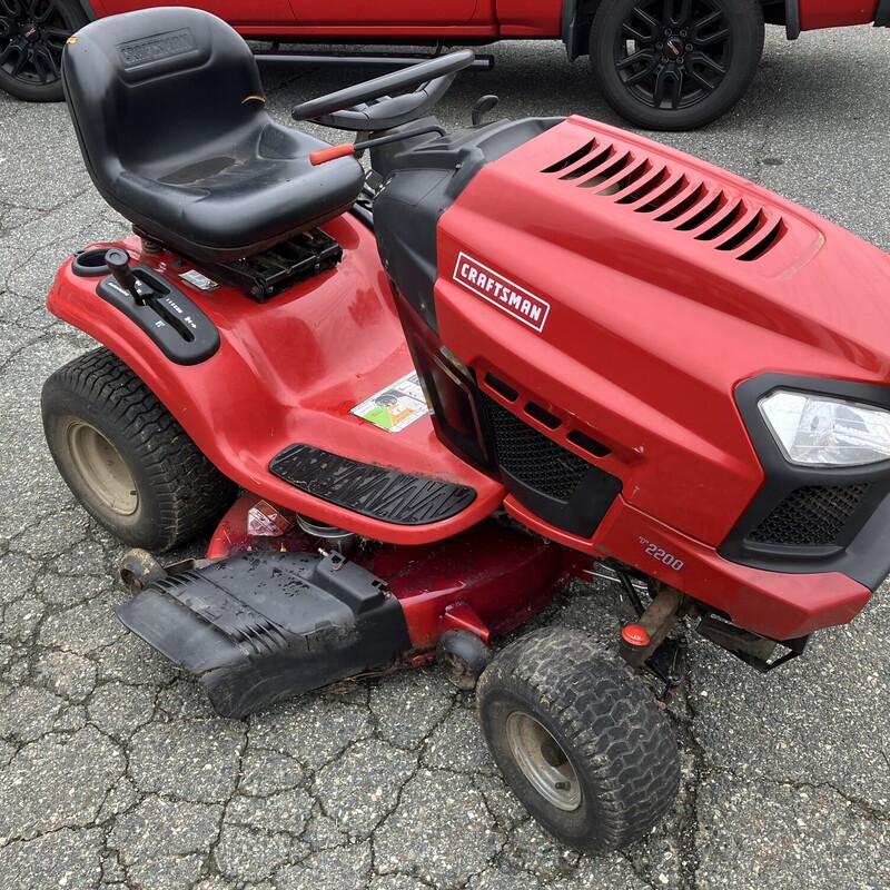 Riding Lawnmower, Craftsman T2200
42in deck 19HP

********NO SHIPPING -- SHIPPING FEE SHOWN IS FOR LOCAL DELIVERY ONLY**********