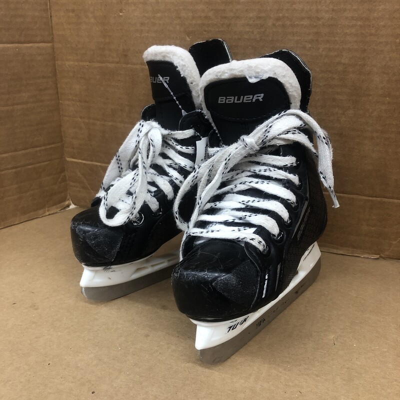 Bauer, Size: 8, Item: Hockey