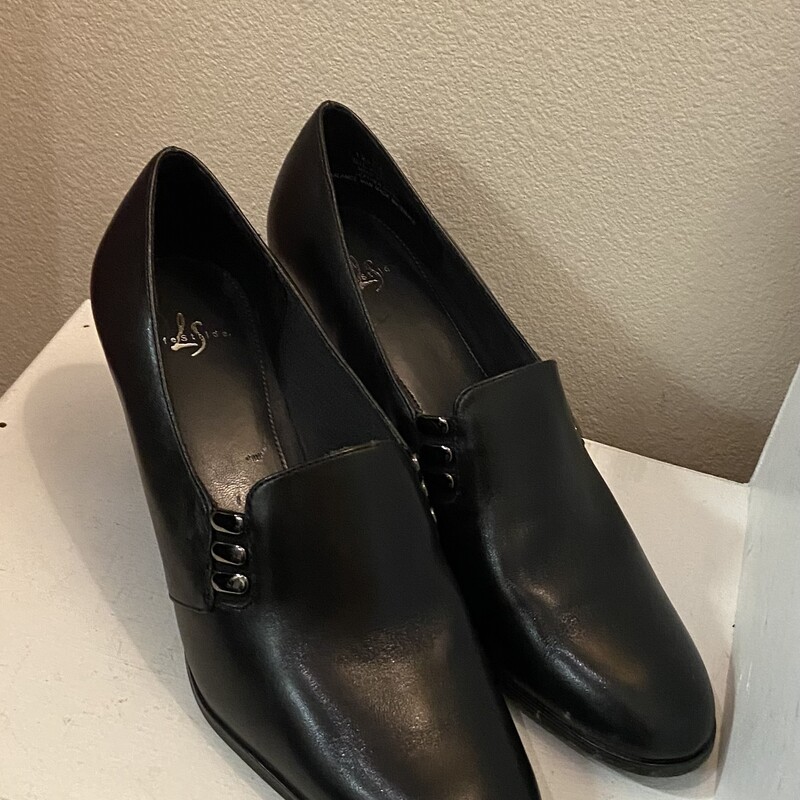 Blk/slv Detail Shoe Heel<br />
Black<br />
Size: 9