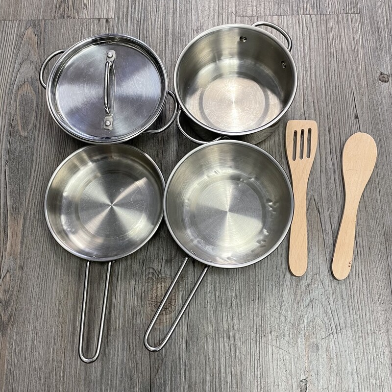 M&D Pots & Pans Set, Metal, Size: Complete