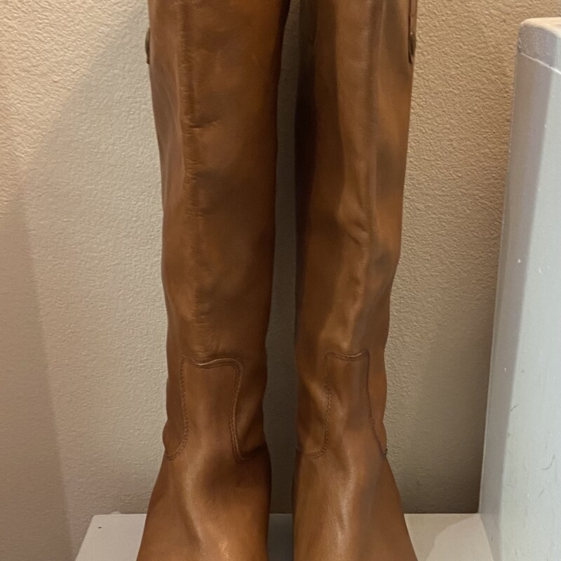 Camel Lther Tall Boot<br />
Camel<br />
Size: 9.5 R $177