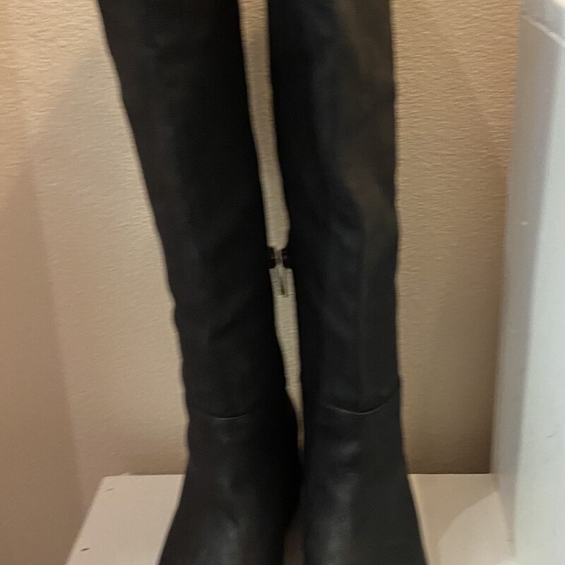 Blk Lther Tall Boot<br />
Black<br />
Size: 7 1/2