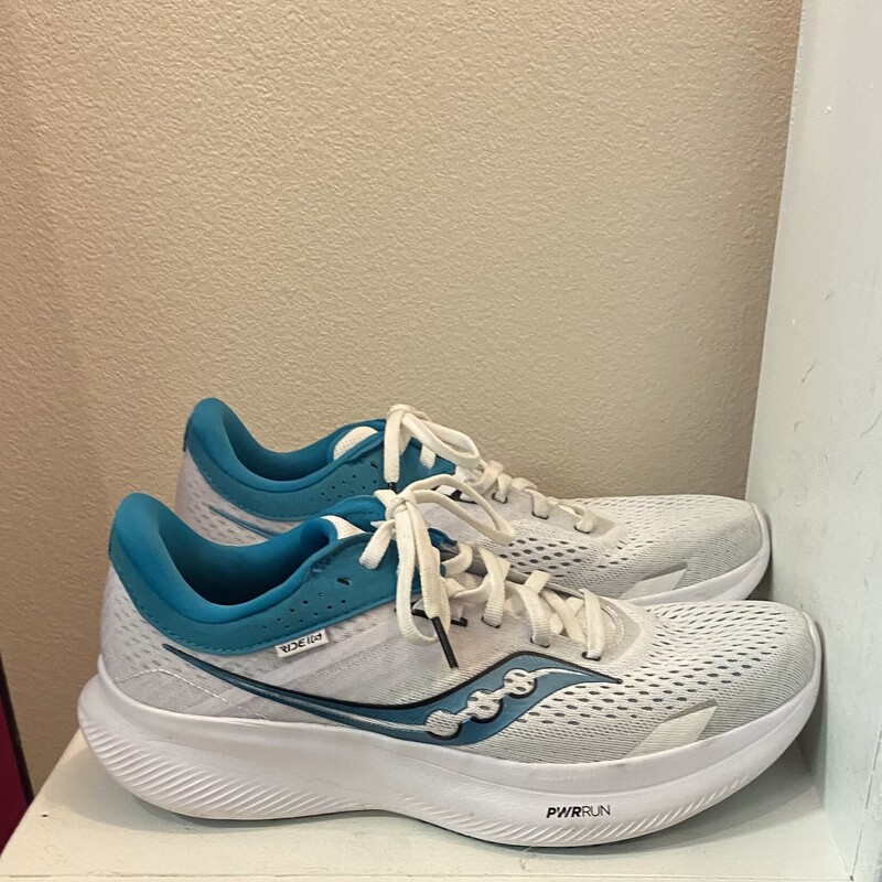 Wht/teal Running Shoe<br />
Wht/Teal<br />
Size: 9