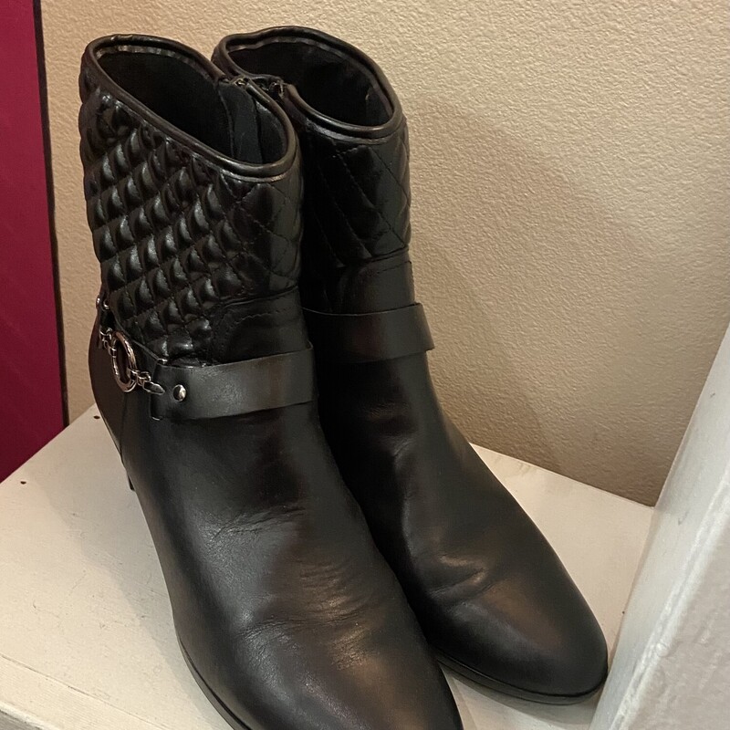 Blk Quilt Lther Boot<br />
Black<br />
Size: 11N